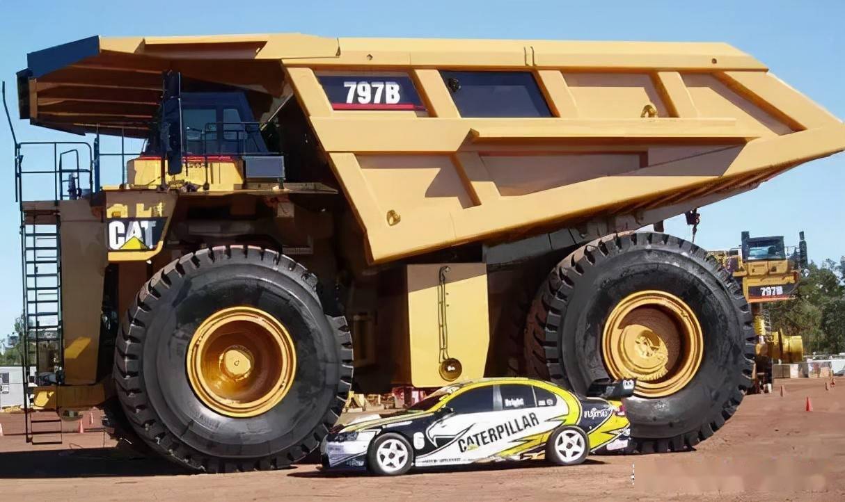 震惊这车一天烧油300万轮胎可买辆宝马z4载重400吨