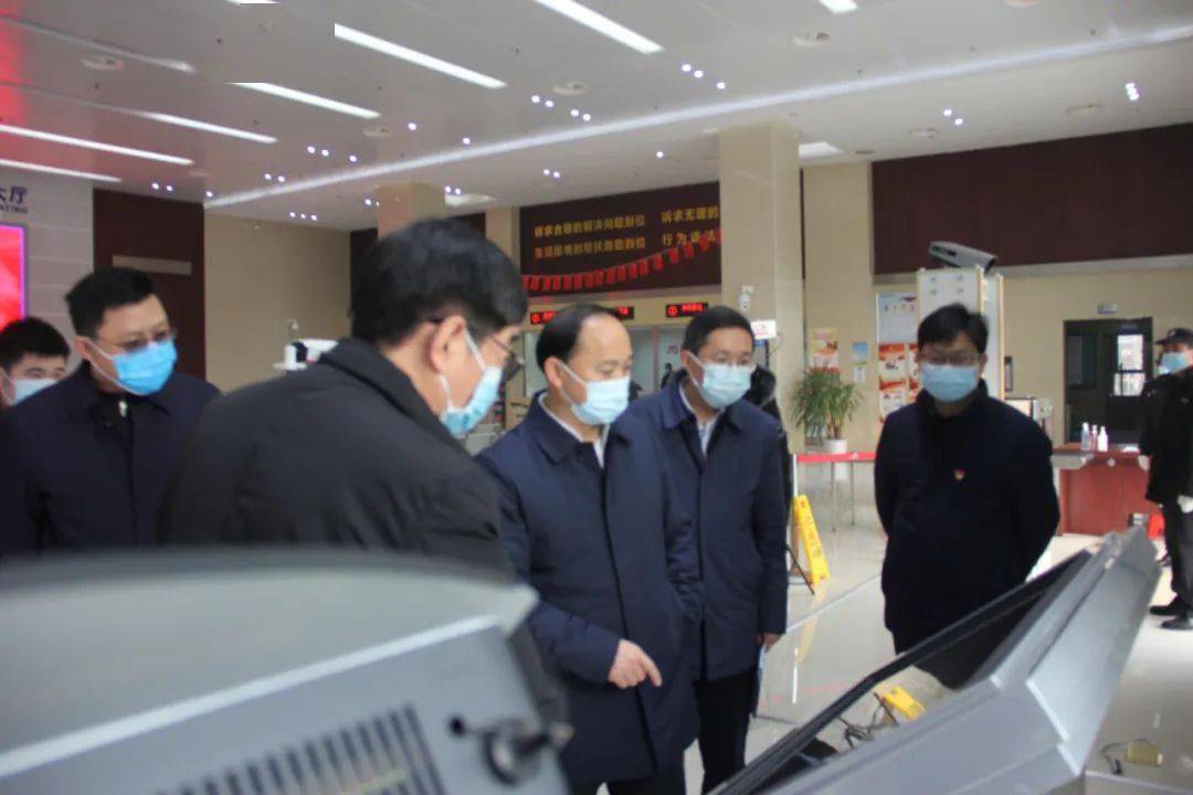 信访要闻余德芳在市信访局调研时要求知方位明定位对标五个一流全力