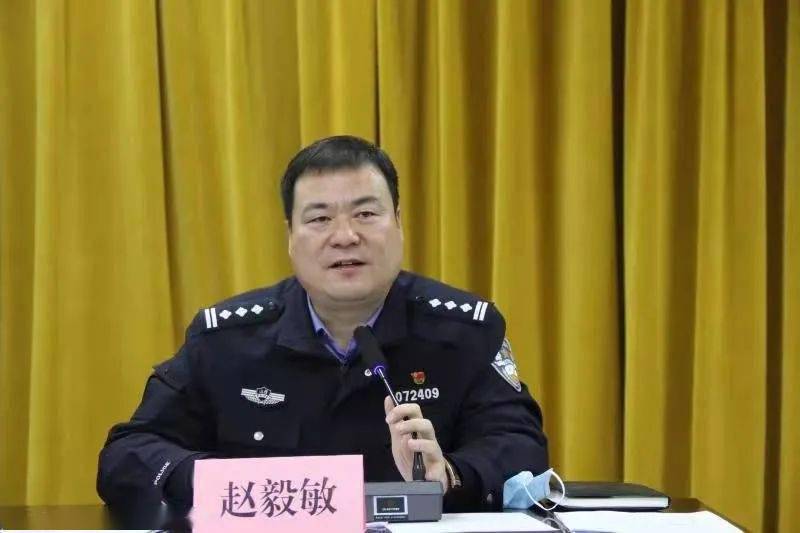 偏关县召开2022年道路交通安全工作部署会暨农村交通劝导员培训会