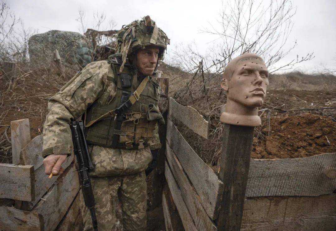 俄方称俘虏移民乌克兰士兵 俄罗斯6士兵被割头
