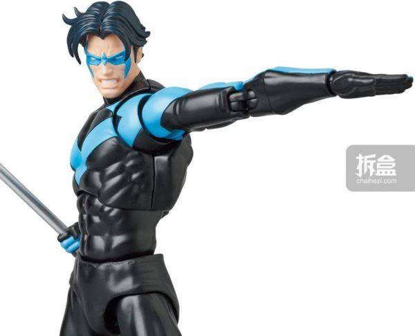 人偶|MAFEX DC漫画版 蝙蝠侠缄默 夜翼 NIGHTWING 可动人偶