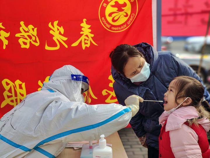 传播|2022年春节疫情防控，如何抓好“控”与“通”？