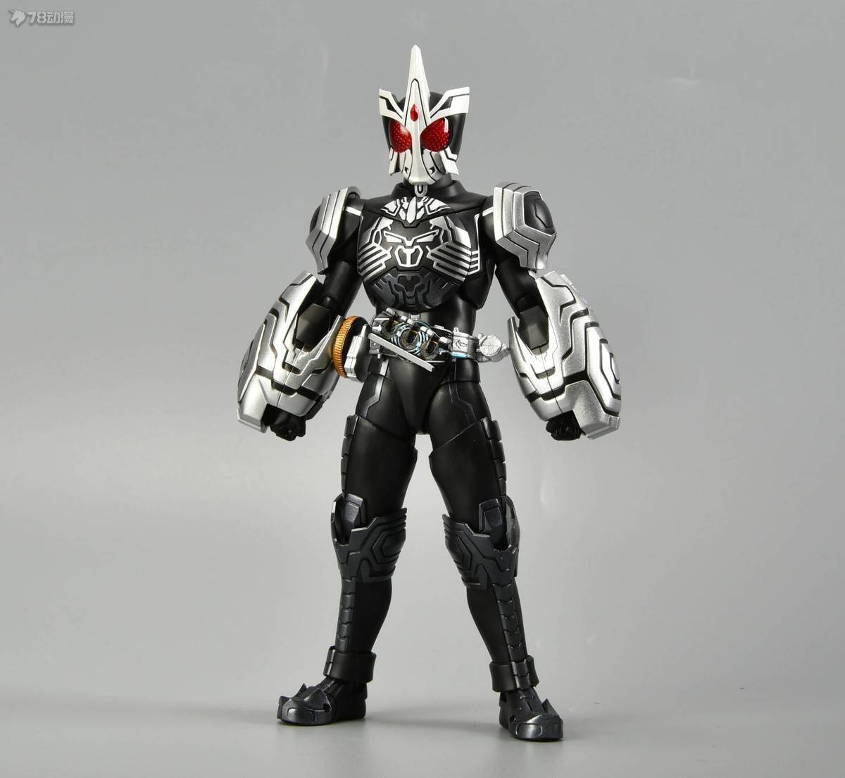 评测|78官测：万代 SHF 真骨雕 假面骑士欧兹 犀猩象联组（重力联组）