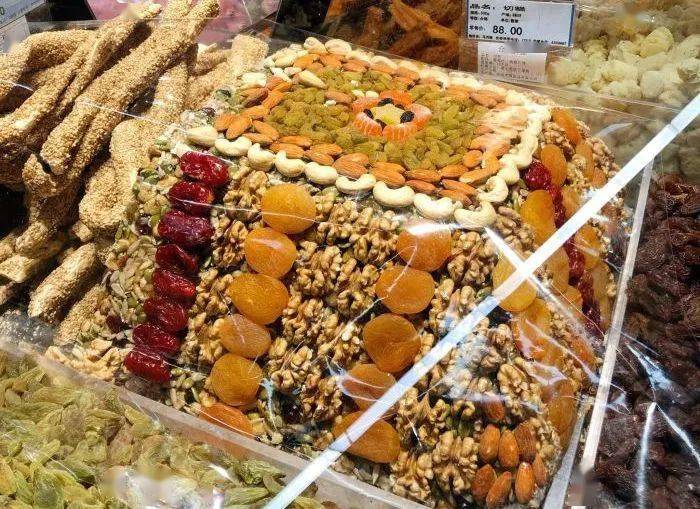 种类|这些年货采购地已备好，坚果、糕点、零食、熟食赶紧囤起来吧！