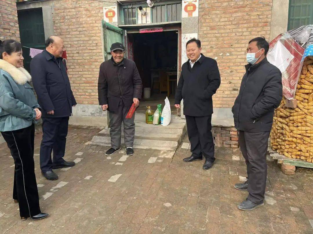 春节将至岁寒情深郓城县陈坡乡开展走访慰问困难群众活动