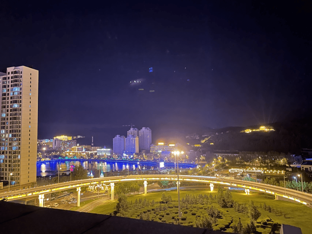 我与绥芬河这座"百年口岸"的相见,让我对这片黑土地爱的更加深沉.