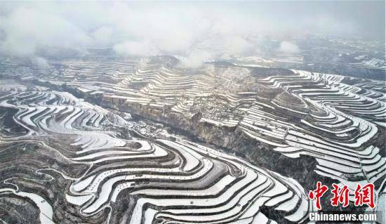 甘肃|甘肃静宁：雪落梯田美景如画