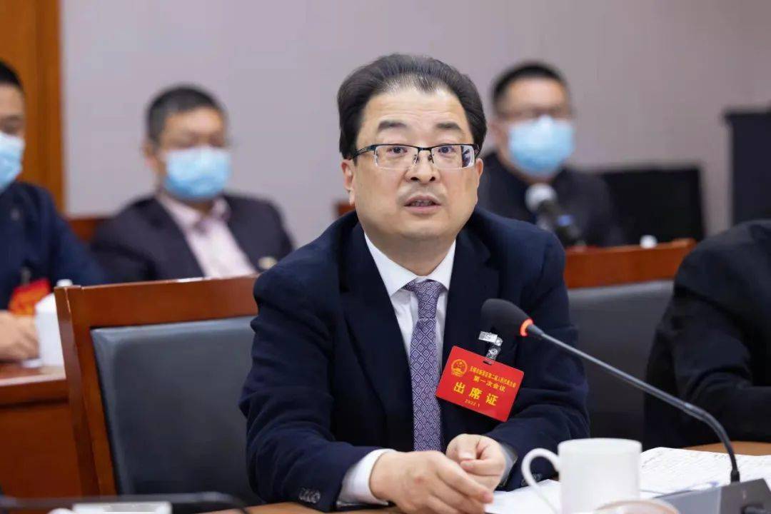 无锡高新区管委会副主任,新吴区政府副区长,党组成员,区红十字会会长