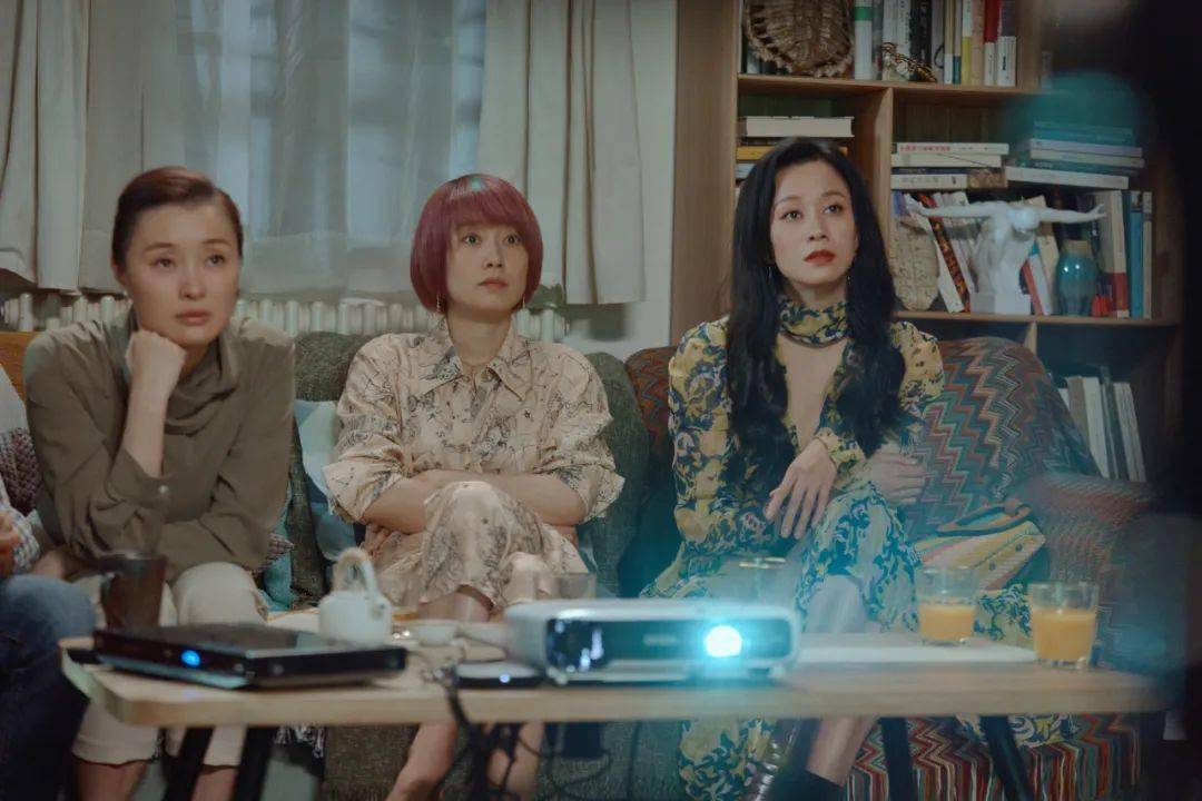 小事儿|90后导演的喜与忧 | 鲜见