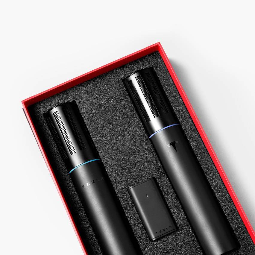 特斯拉 TeslaMic 无线话筒上架：1199 元两只，可在车内 K 歌