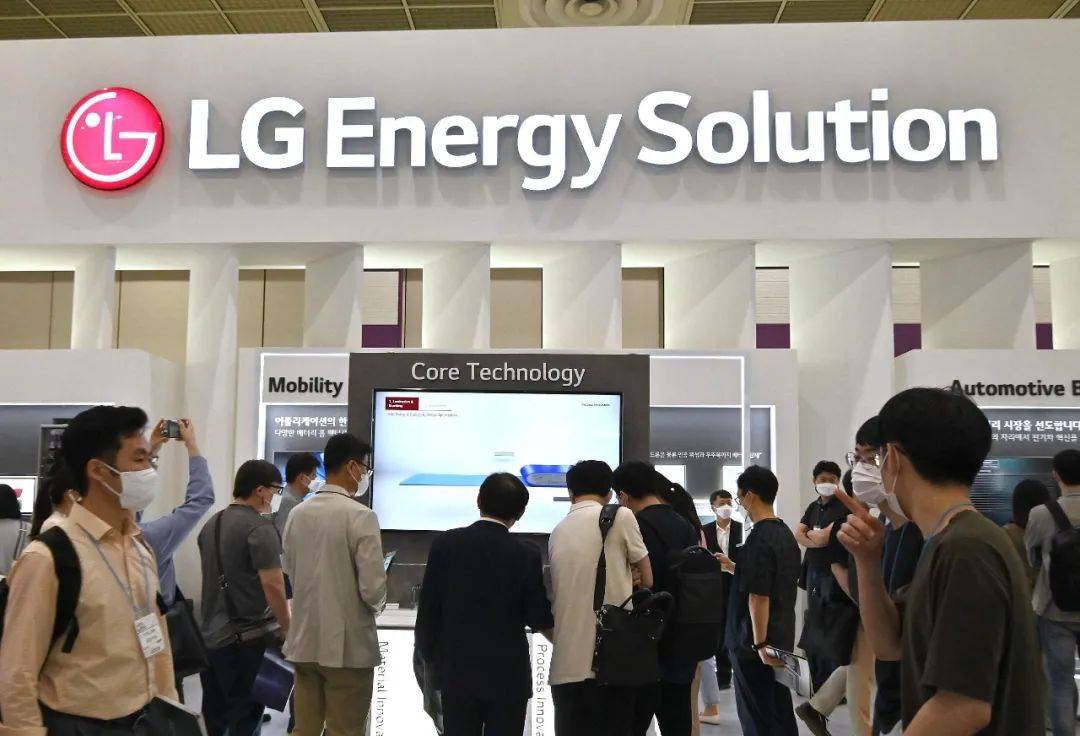 |动力电池&ldquo;二哥&rdquo;上市，LG新能源会反超宁德时代吗？
