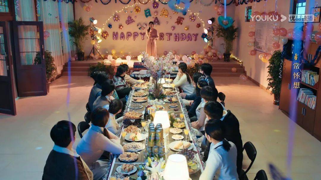 青春|是谁的青春这么塑料？