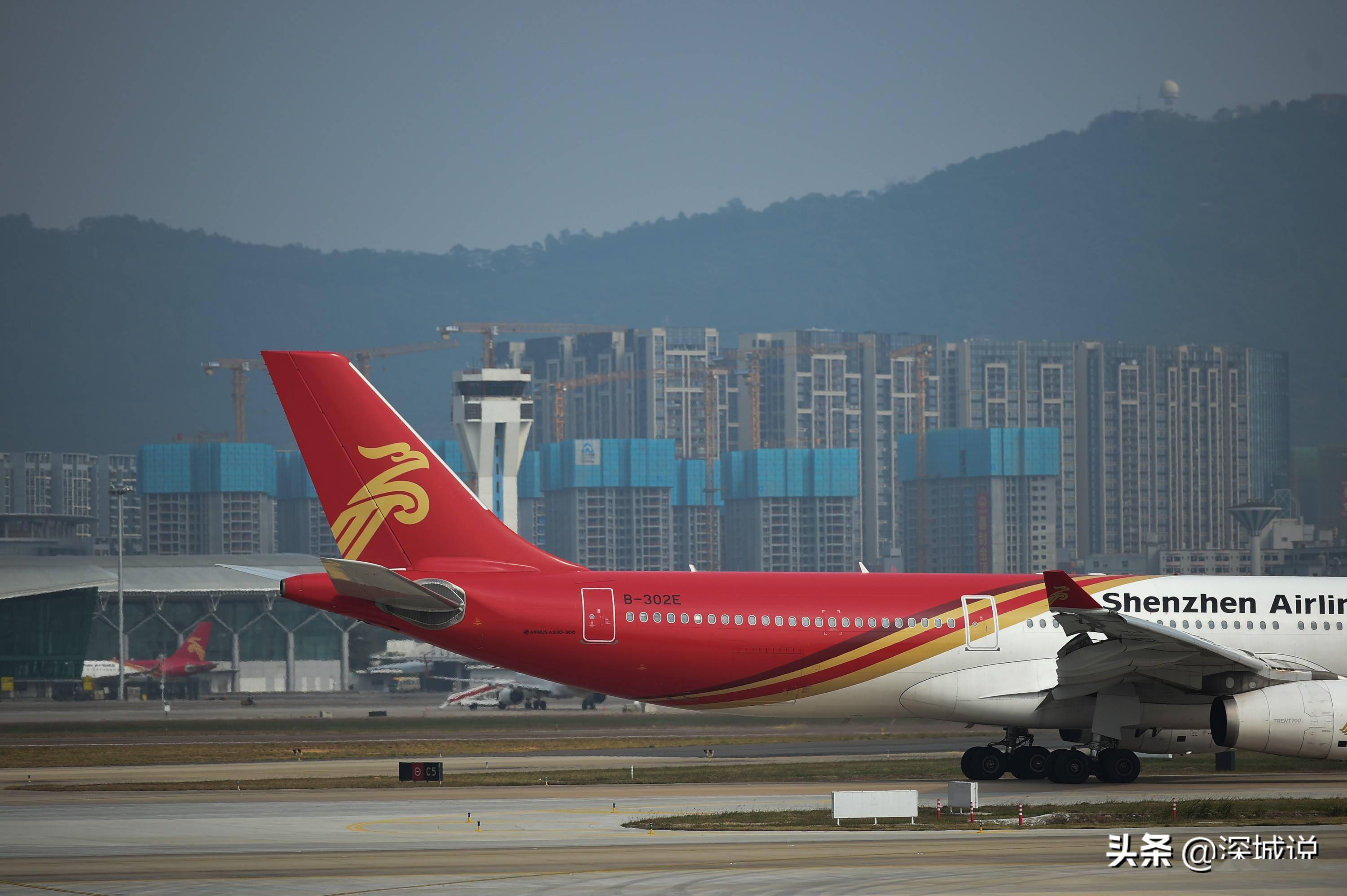 在深圳机场看飞机起降繁忙,这些航空公司你都认识吗?_wings_red_起飞