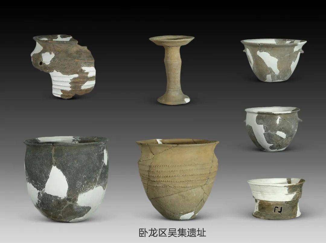 新石器時代中原地區的裴李崗文化,仰韶文化,龍山文化與南方的屈家嶺