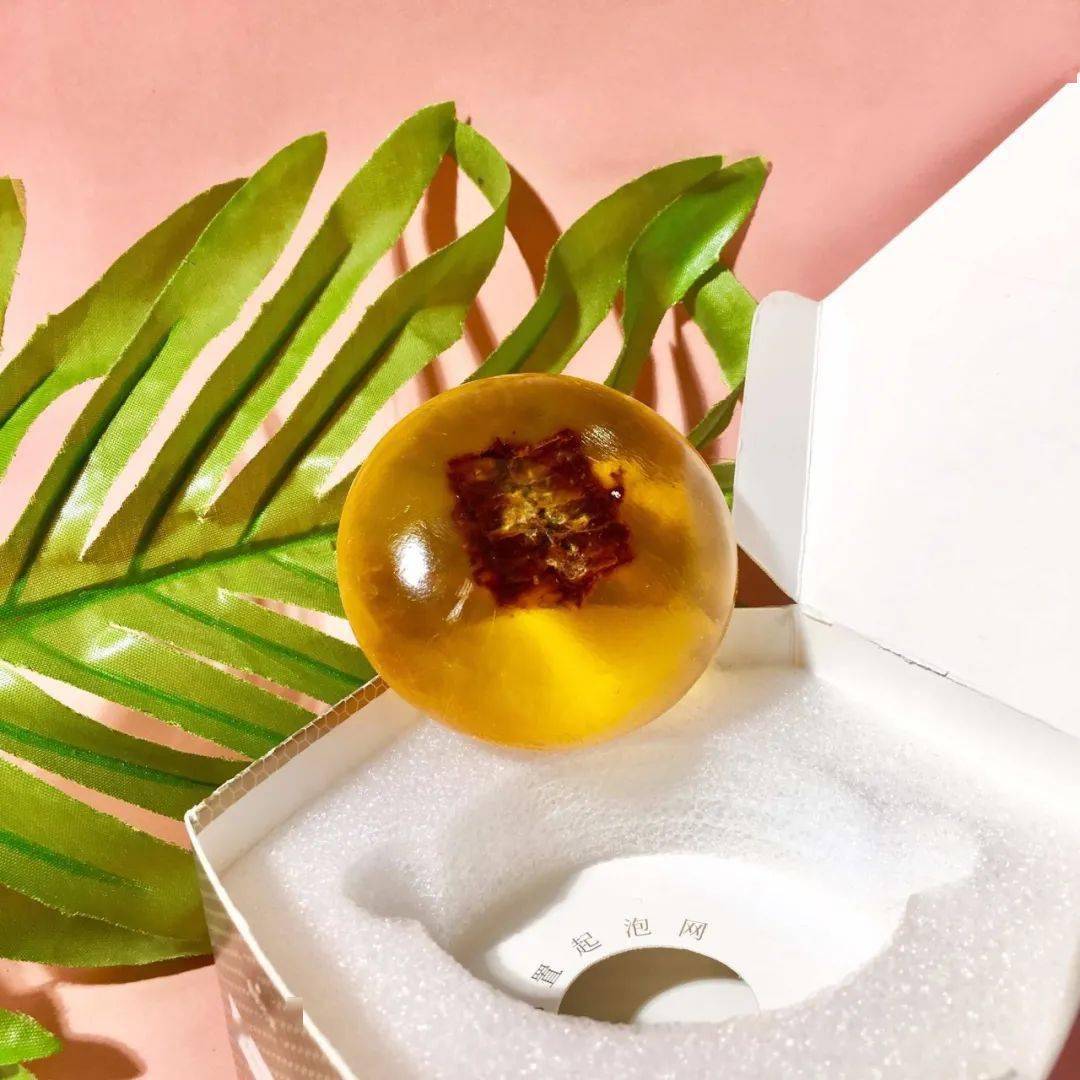 蜂巢不用洗面奶也可以把脸洗干净!用它也能搞定脸上的脏东西