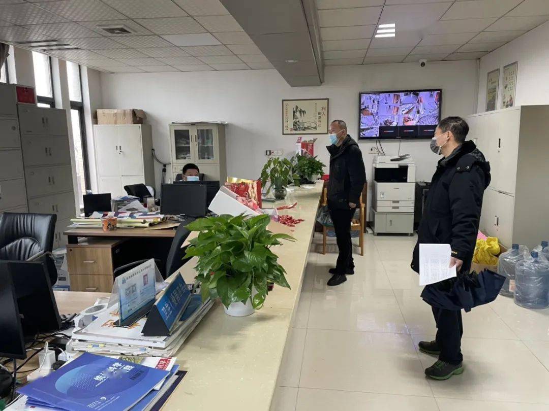 区应急管理局检查组赴仓前街道,中泰街道,余杭街道开展安全生产检查