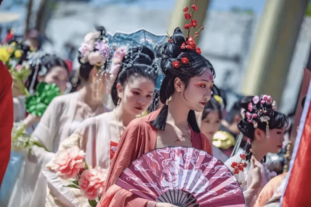 栈道|藏不住了！快来get汉中这些绝美汉服打卡地！