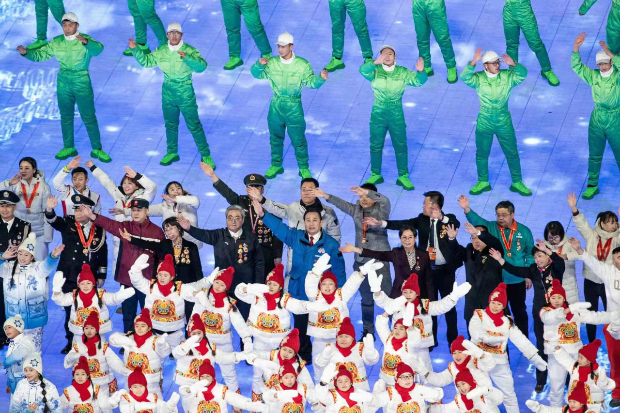 什么叫中国人的浪漫 5fcbf635e95a4db0a1b47e660ded2b94.jpeg