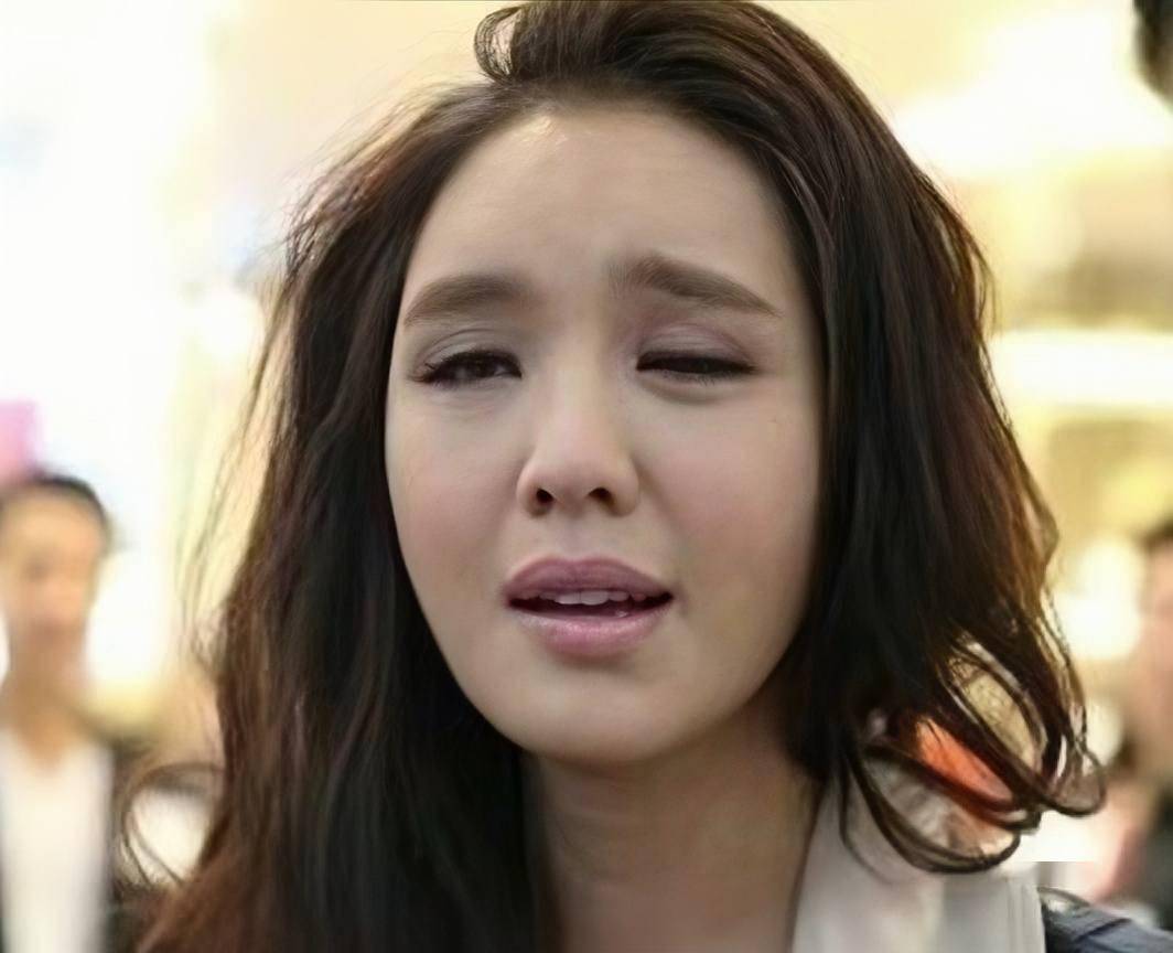 香港著名富贵女星纪念铜婚,嫁混血外科医生生活幸福_官恩娜_外界_丈夫