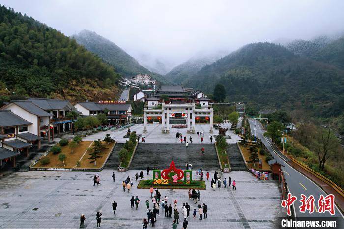 山峰|春节假期江西武功山迎旅游客流 美景吸引民众登山游玩