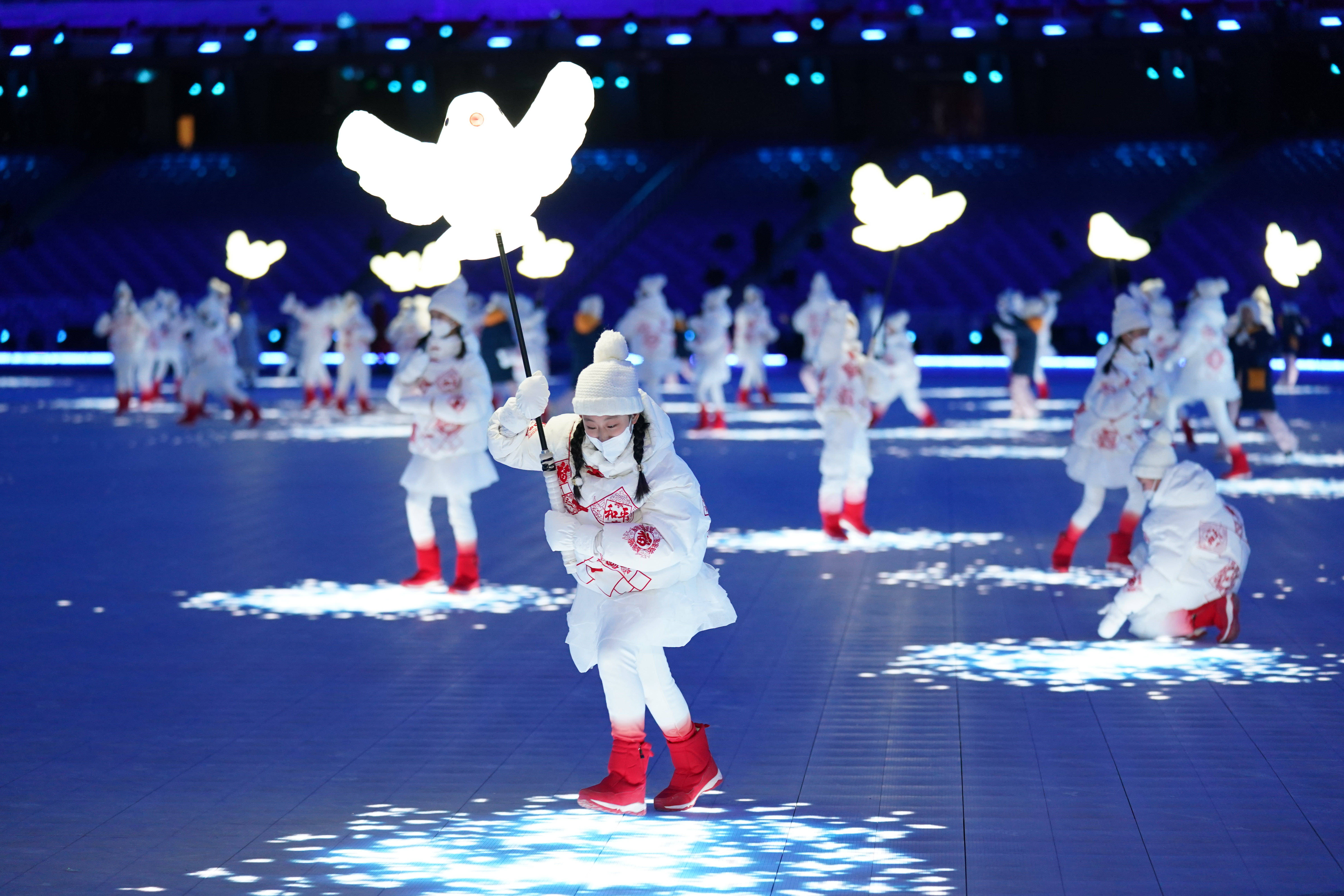 不落下一片"雪花—开幕式《雪花》幕后_徐书元_鸽子_北京