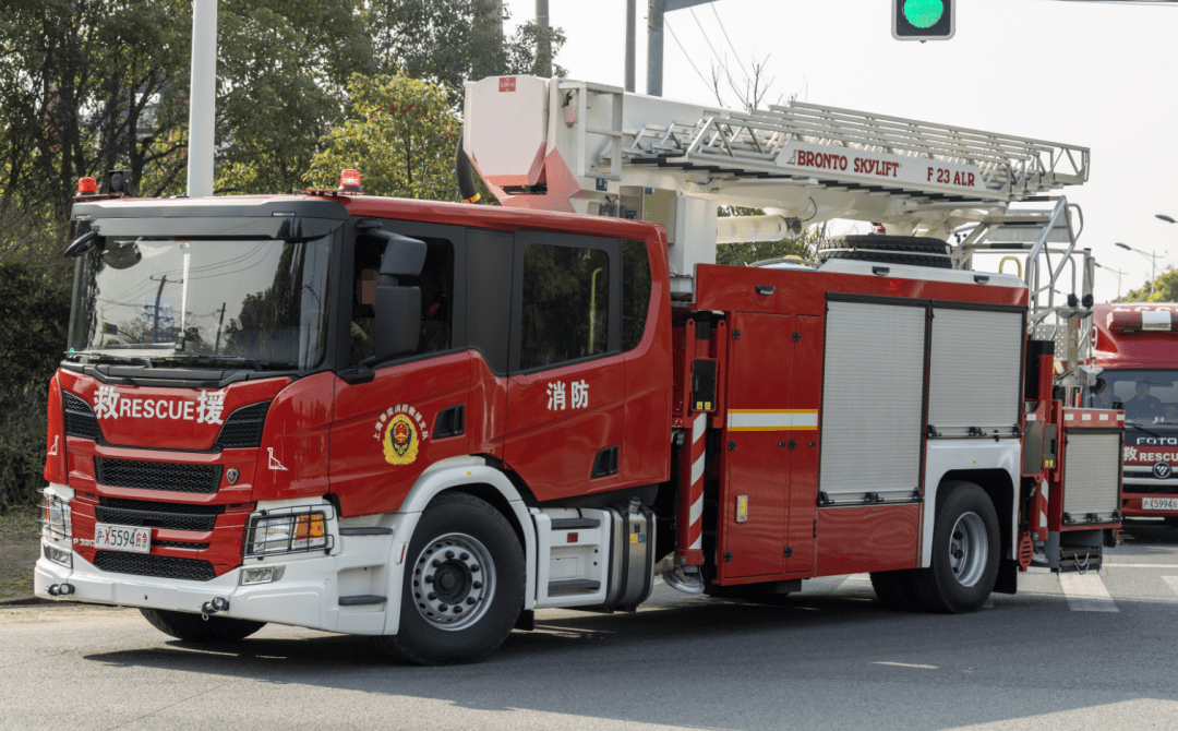 地表最强多功能主战车?马基路斯城市八爪鱼 2_搜狐汽车_搜狐网