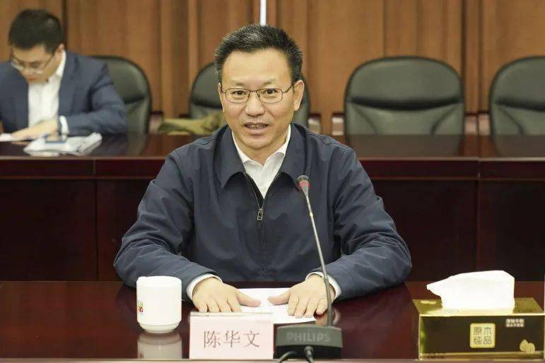 一家亲,共发展,新春走访"串门"添干劲_华漕镇_虹桥_建设