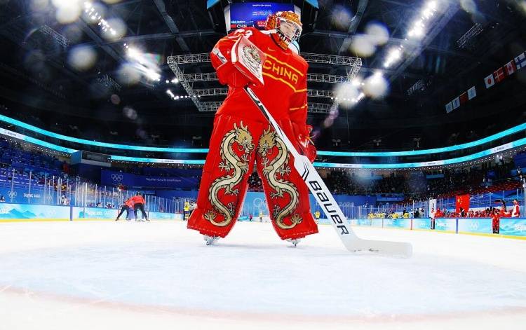 比赛|冬奥会冰球女冰B组小组赛 中国队1-2不敌瑞典队