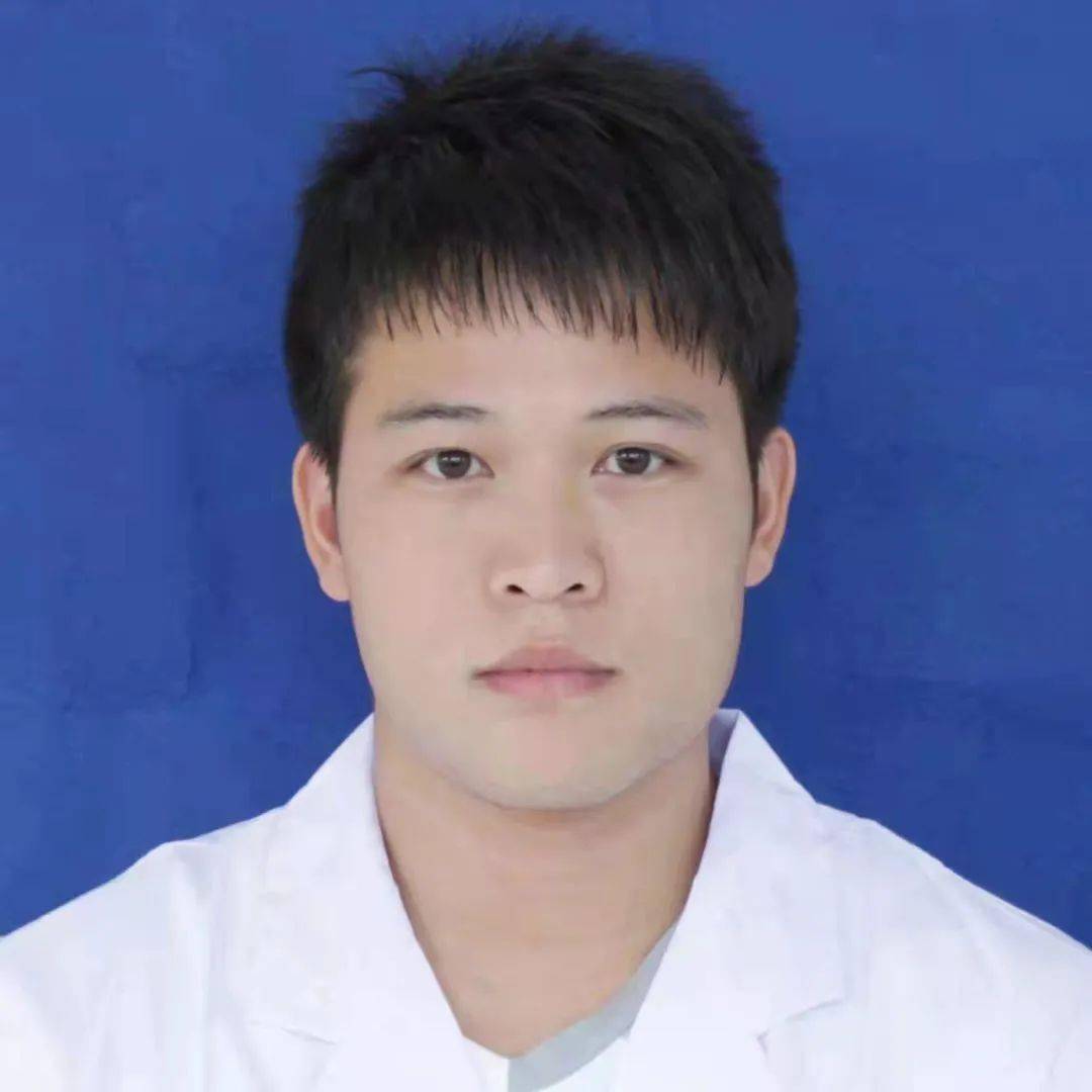 先后师从脾胃病专家,国家级名中医蔡慎初教授,安徽省名中医王亿平教授