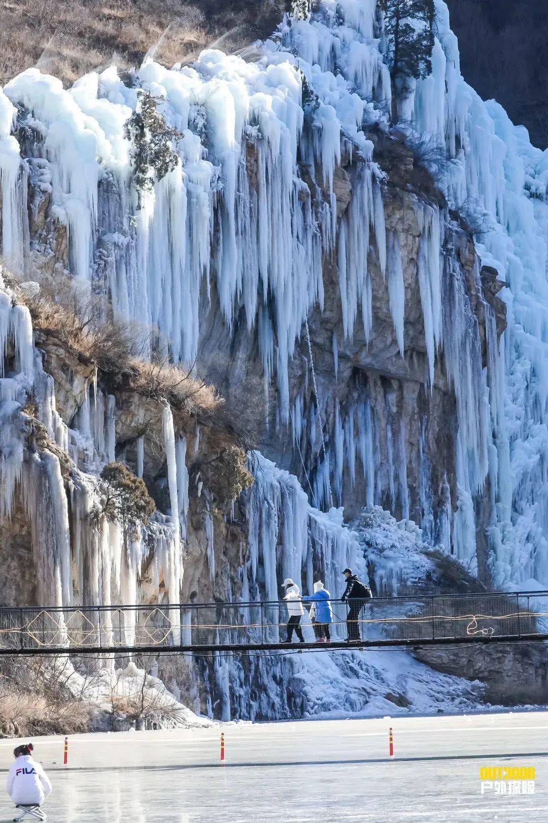 第八屆霞雲嶺金水湖冰雪嘉年華02/絢爛冰瀑/恰逢北京冬奧會,許多來自