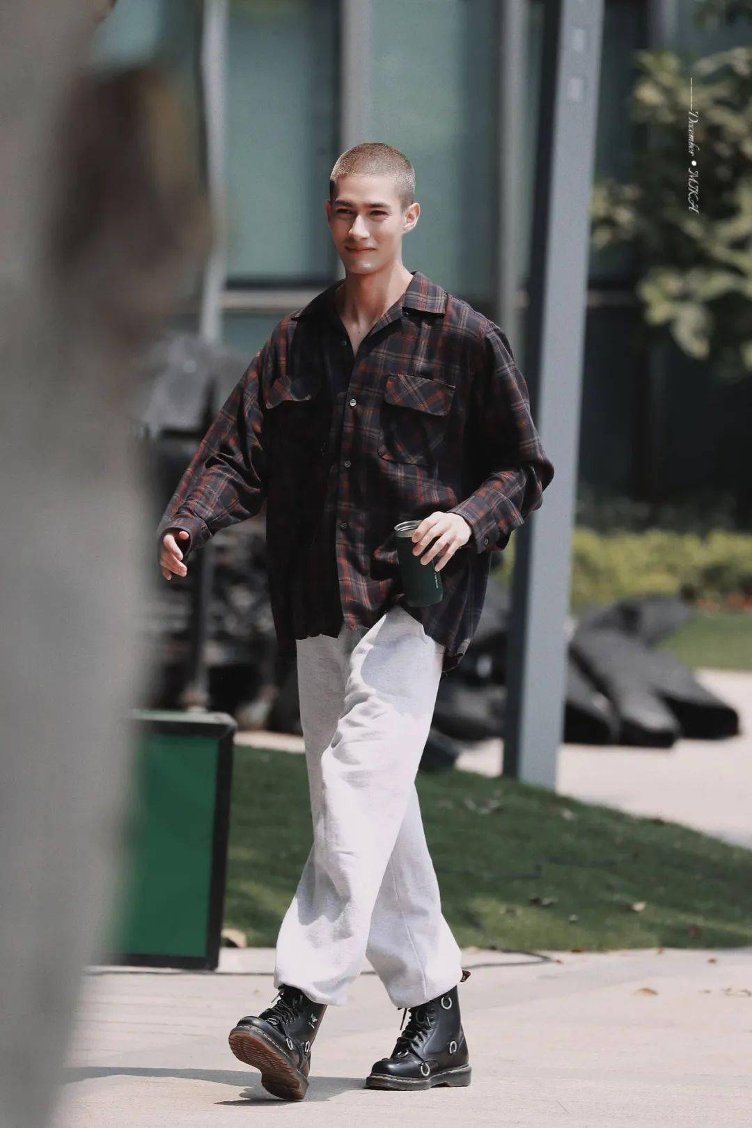 176cm的穿衣模范,米卡示范潮男穿搭_寸头_男生_五官