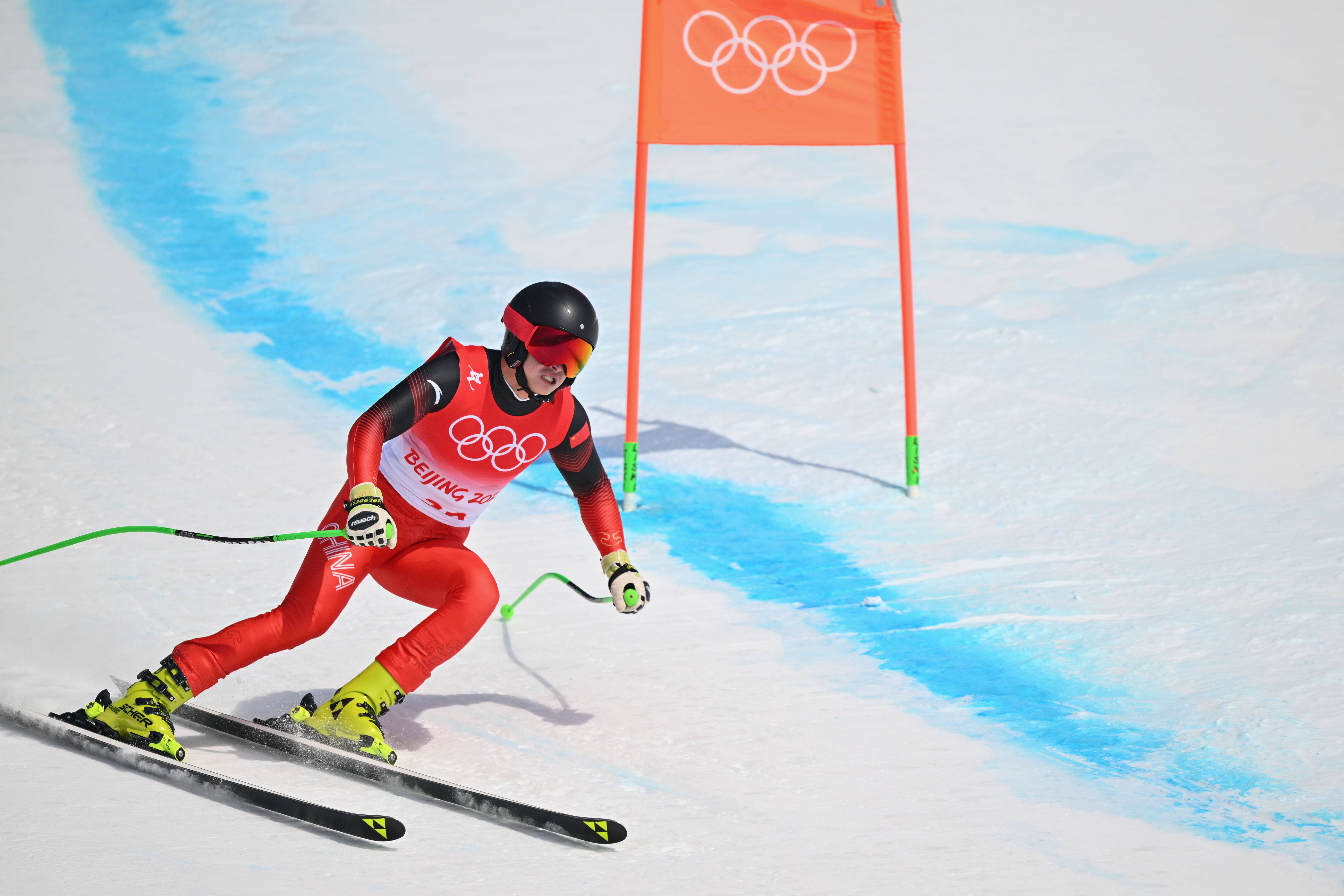 当日,北京2022年冬奥会高山滑雪男子全能比赛在延庆国家高山滑雪中心