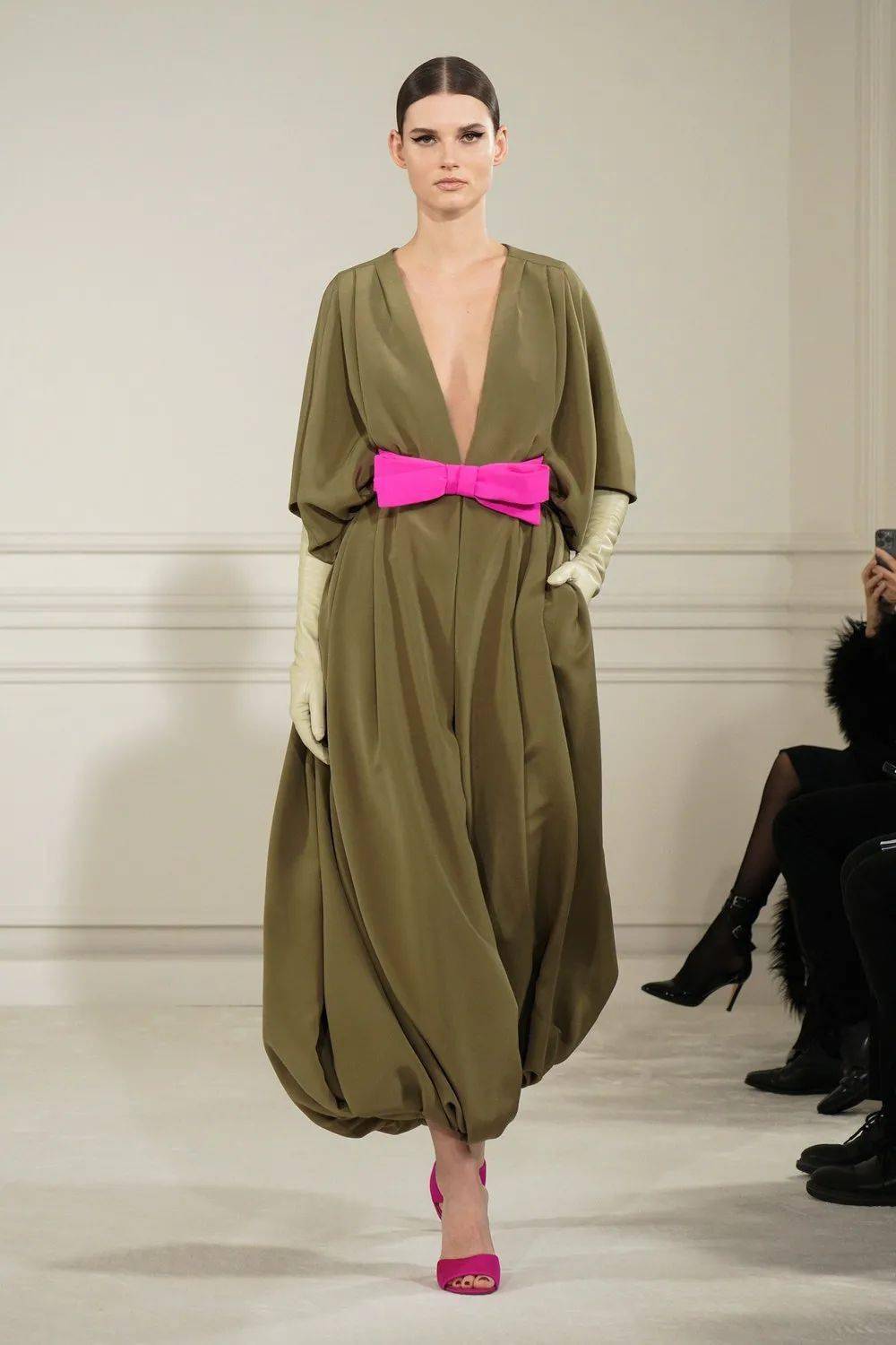 定制【秀场】Valentino 2022春夏高级定制系列