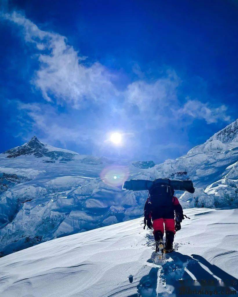 巴尼乔戈里峰k2峰去往顶峰马纳斯鲁峰探险取消