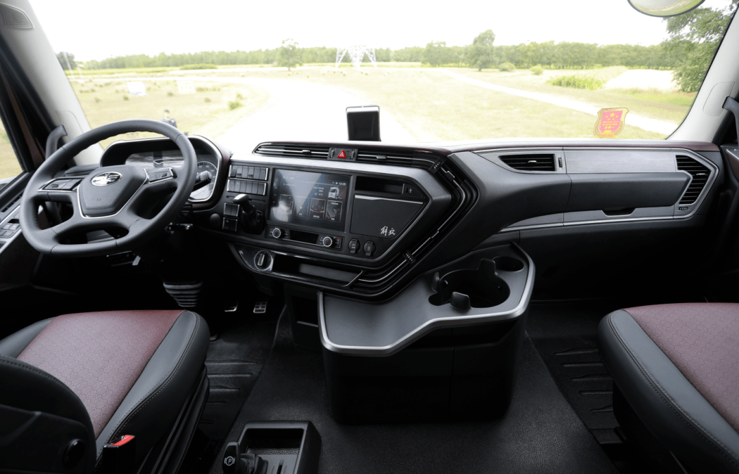 头条过新年开新车徐州卡友鲁前进喜迎解放j6v