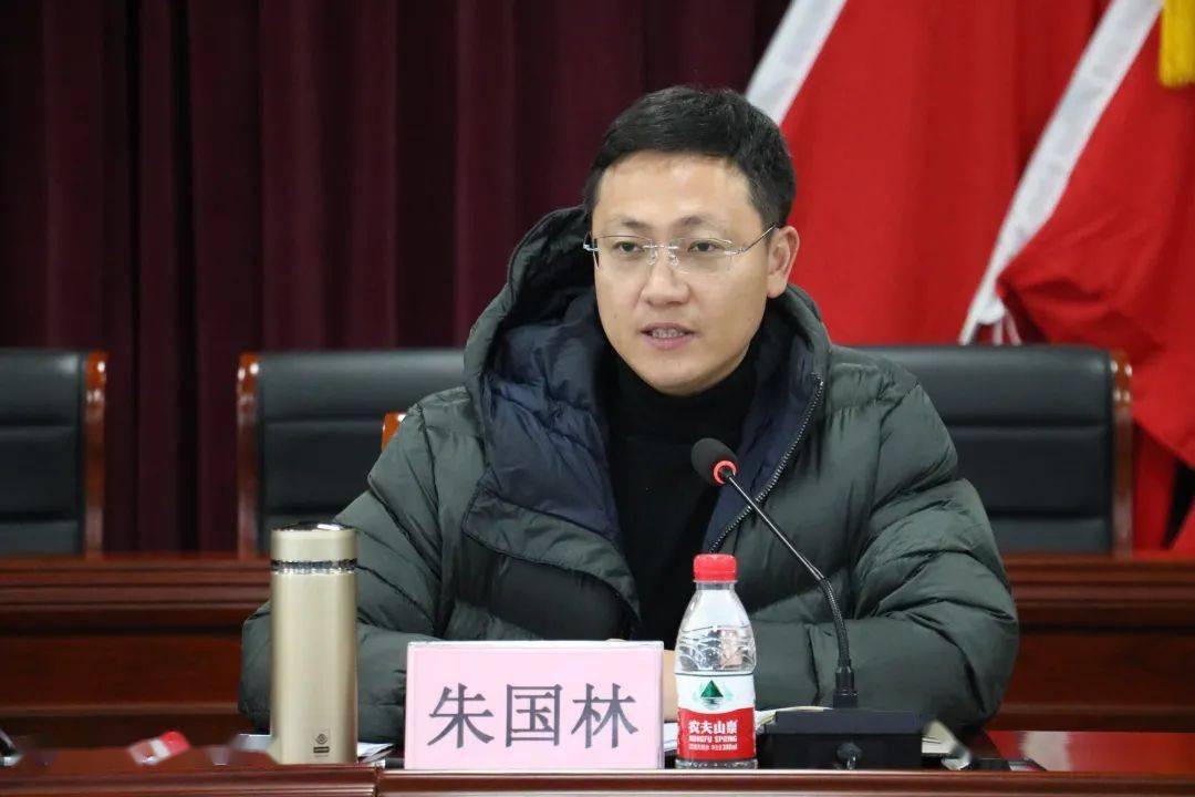 苏溪镇召开高质量发展建设共同富裕示范区暨开门即奔跑新年首件事集中