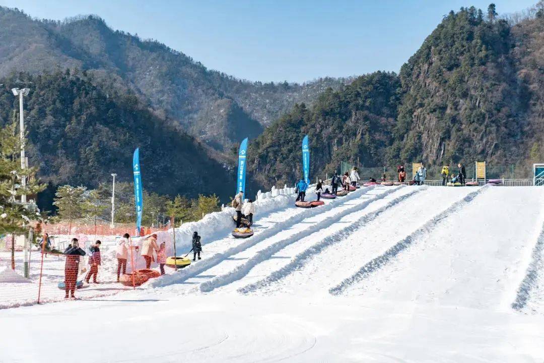 武安田鑫小镇滑雪图片