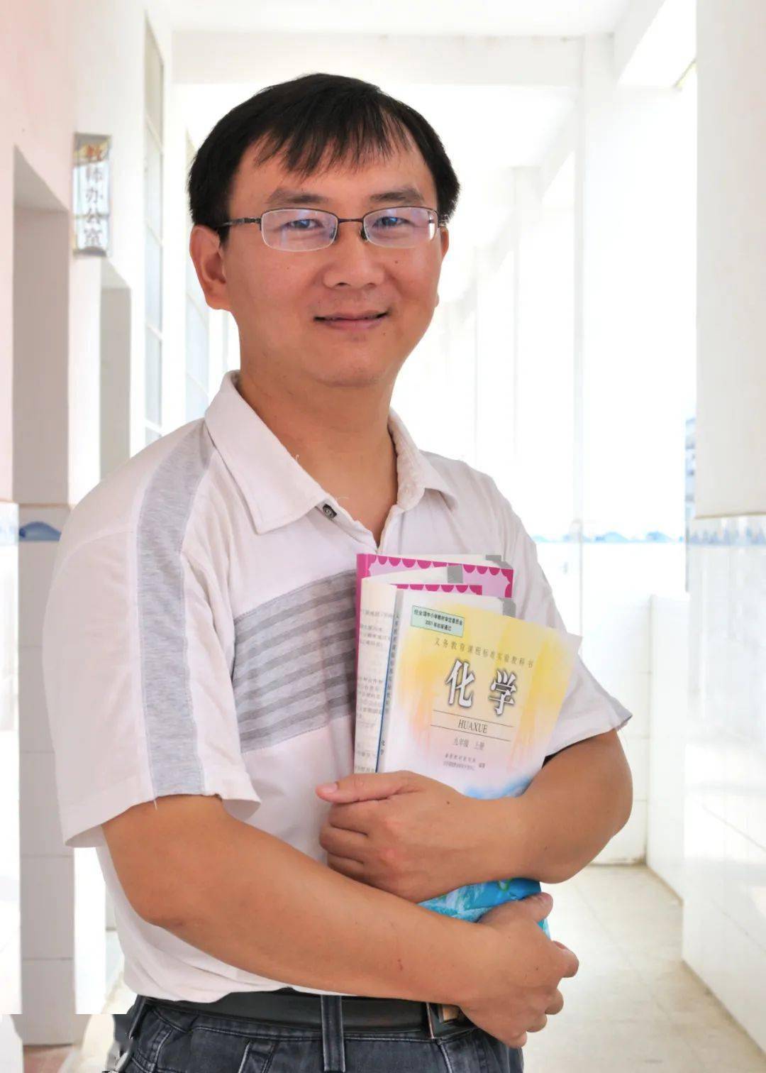 铜鼓二中化学老师74幽默直率大家爱!