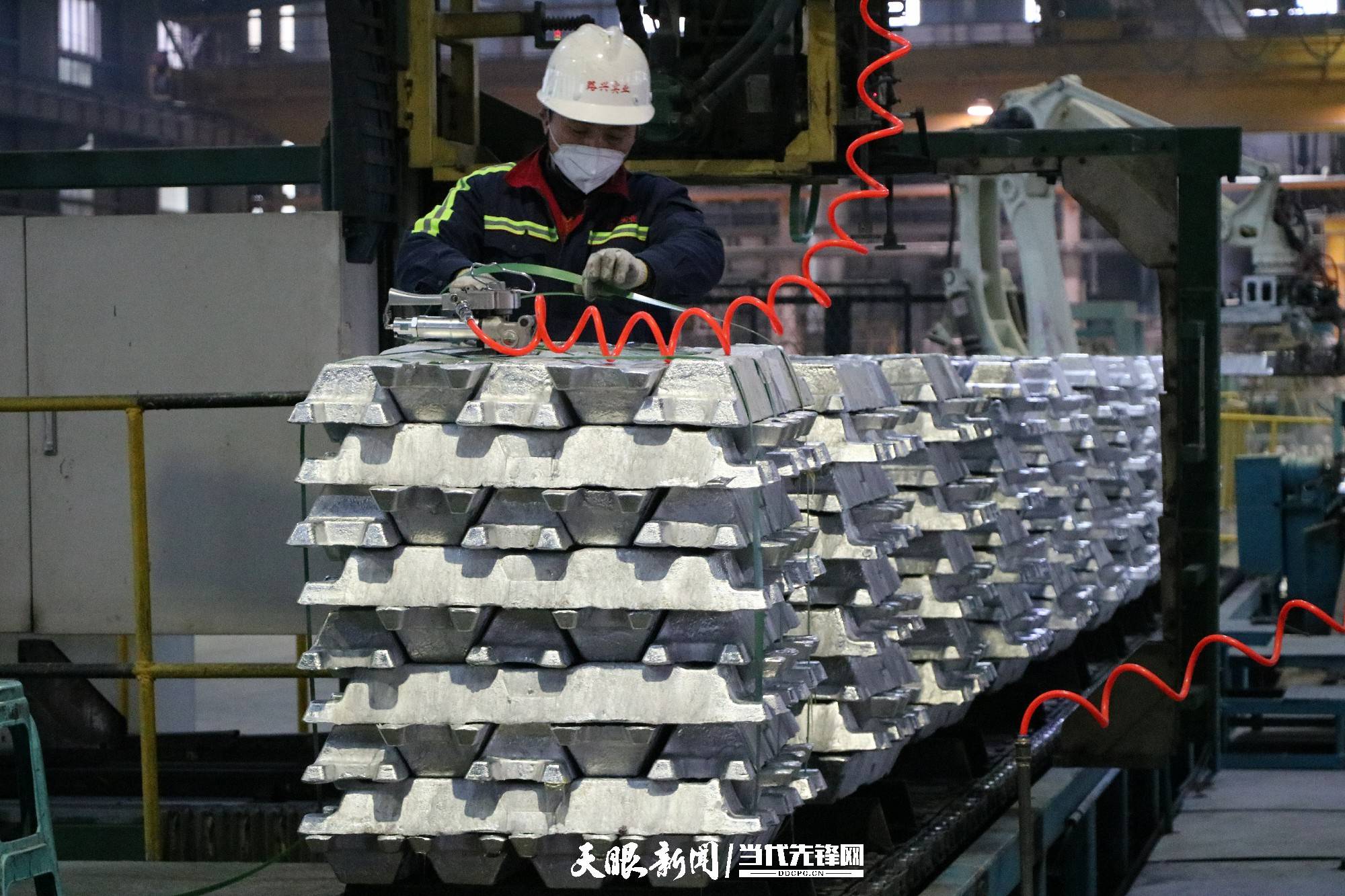 兴仁一块铝锭拉动产业大集群