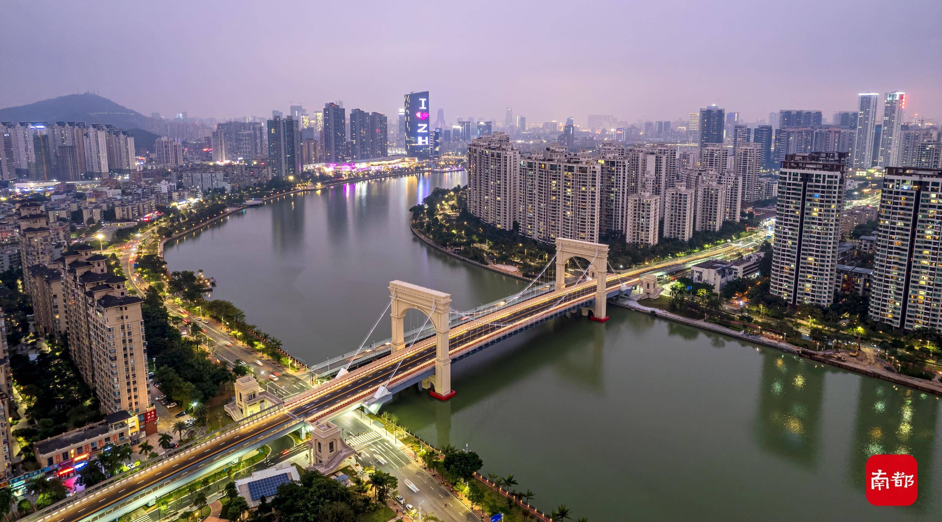 合川南屏大桥夜景图片