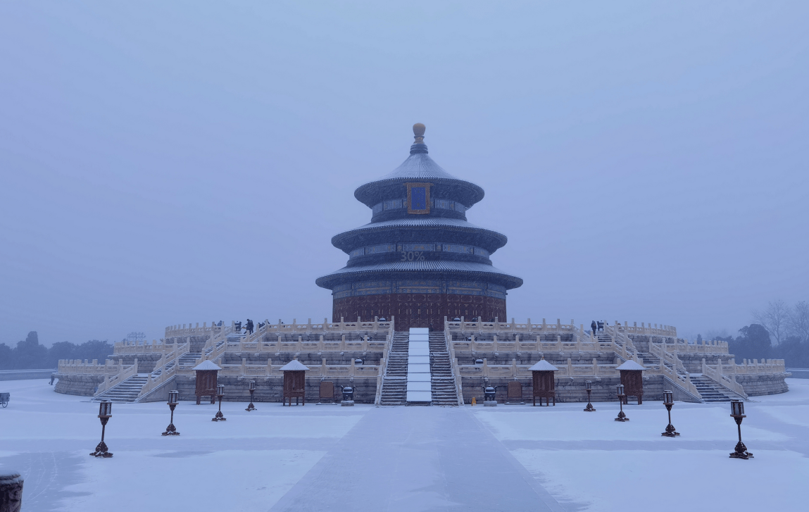 白雪|红灯映白雪，秒变“雪容融”！京城公园已吸引7万人次打卡