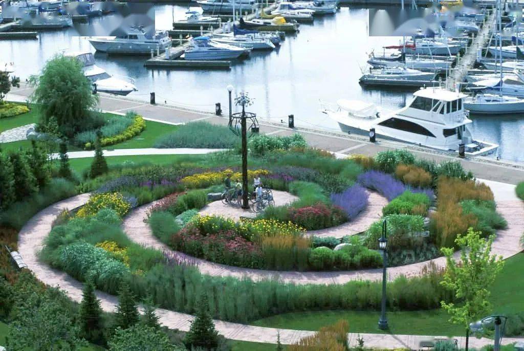 玩转设计元素,螺旋式景观安排上!_花园里_的花园_游客