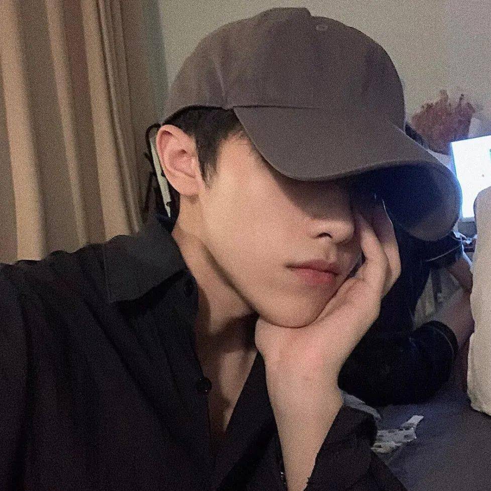 好看的微信头像图片适合成年人男 afc54da8f71b486ea3f04a96e29753cc.jpeg