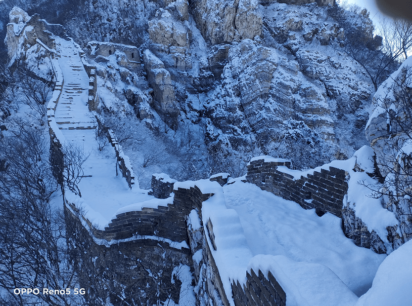 西栅子村|千里冰封，万里“雪龙”！雪后箭扣长城美景来了