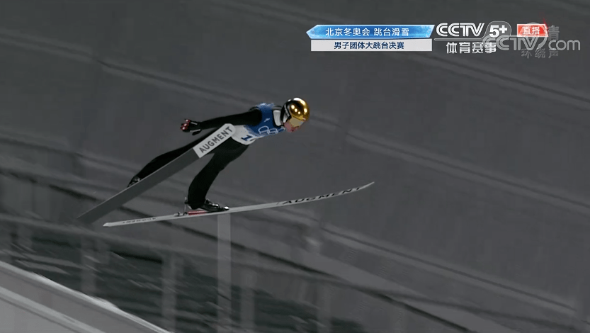 非法|奥地利队获得跳台滑雪男子团体金牌