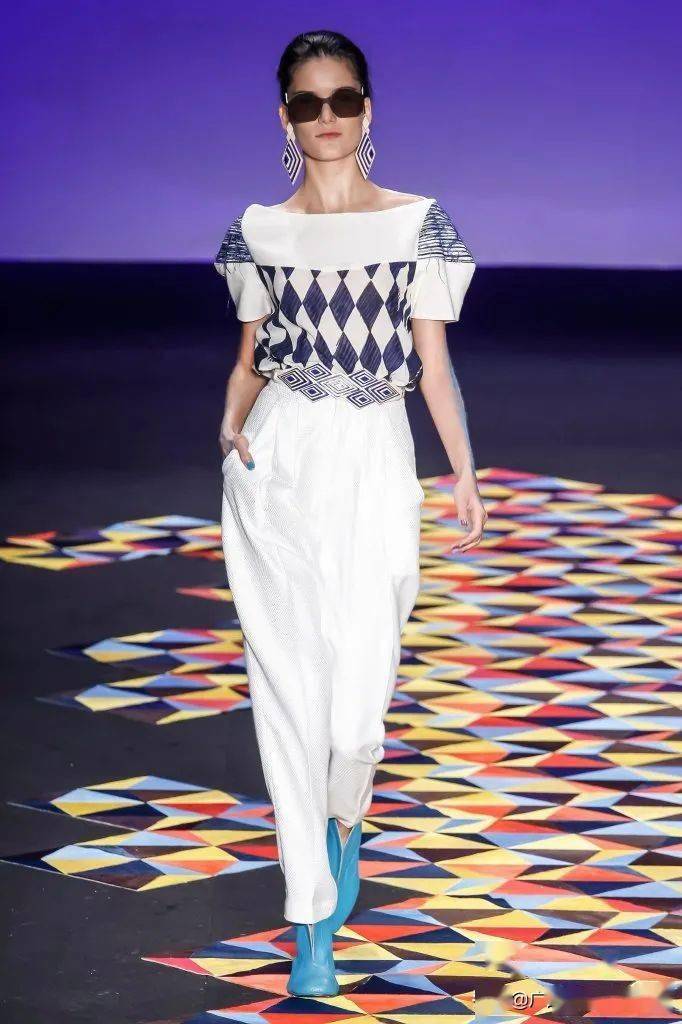 数学几何学不好?那总要把它穿得好_服装_设计_美感