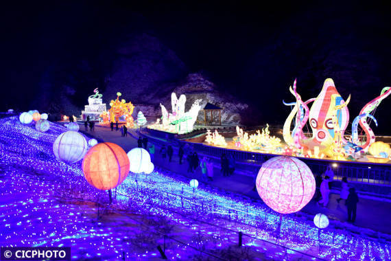 观众|河北张家口:峪谷灯海闹元宵
