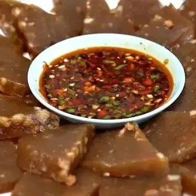北方人过年必备美食“蒸焖子”，我家每年蒸一锅，鲜香滑嫩又筋道_时候_蚝油_老妈