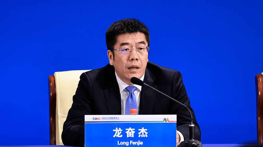 下面,请河北省科技厅厅长,龙奋杰先生介绍相关情况.