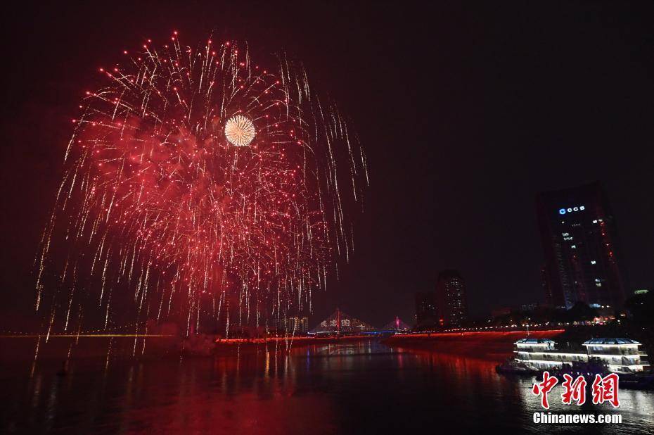 焰火|湖北宜昌元宵焰火绚丽多彩